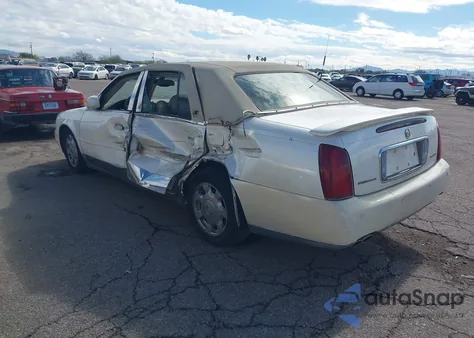 2003 Cadillac Deville Standard z USA, uszkodzony, nr VIN 1G6KD54Y73U205406